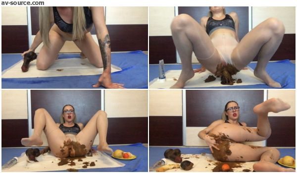 Ella Gilbert - Dirty Yoga  and  Shit Topping Fruit Eating